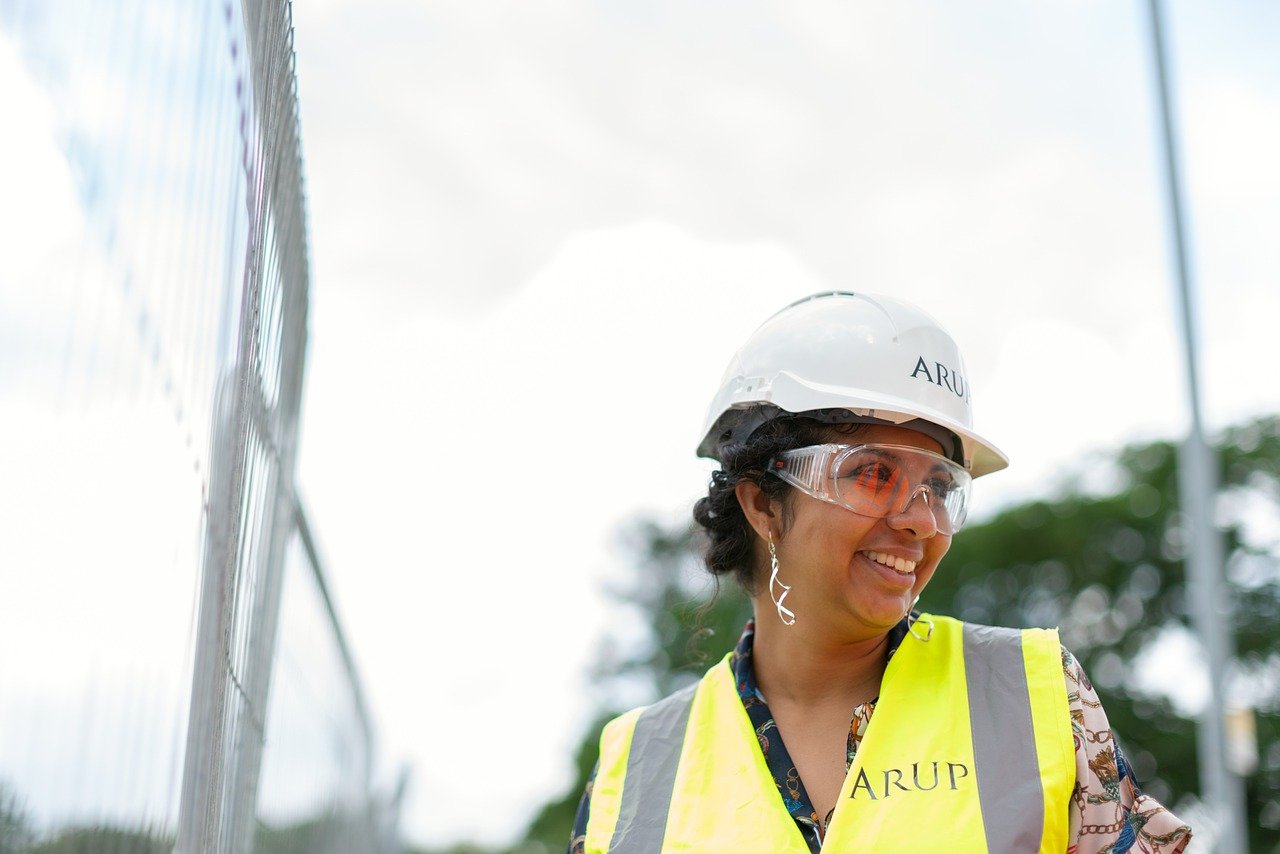 Photo illustrant le métier de BIM manager (administrateur de bâti immobilier modélisé)
